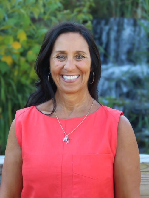 JoAnne Leugemors